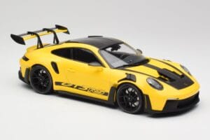 Porsche 911 992 GT3 RS Racing Sárga & Fekete Felnik Minichamps 1:18 153062245 Fém – 4. kép a 6-ből