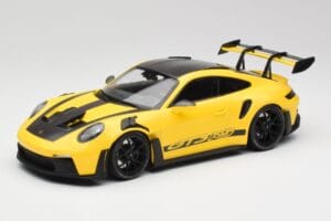 Porsche 911 992 GT3 RS Racing Sárga & Fekete Felnik Minichamps 1:18 153062245 Fém