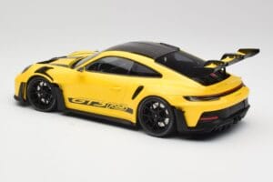 Porsche 911 992 GT3 RS Racing Sárga & Fekete Felnik Minichamps 1:18 153062245 Fém – 5. kép a 6-ből