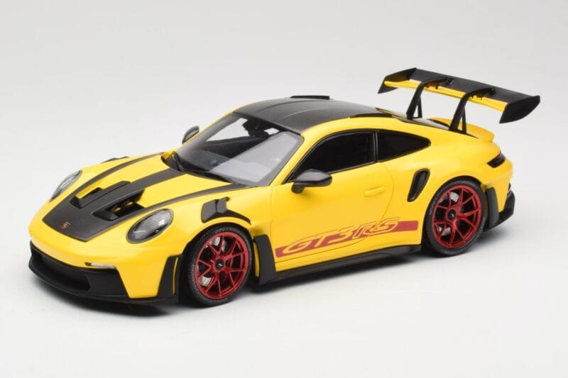 Porsche 911 992 GT3 RS Racing Yellow Weissach Package & Red Wheels Minichamps 1:18 110062025 Fém