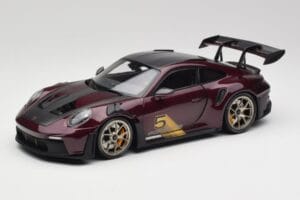 Porsche 911 992 GT3 RS Ultraviolet & Ezüst Kerekek Minichamps 1:18 110062029 Fém