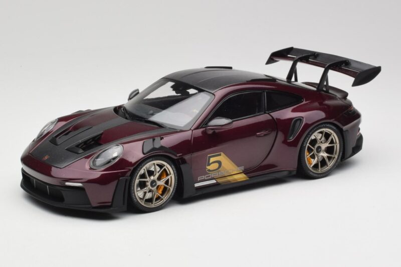 Porsche 911 992 GT3 RS Ultraviolet & Ezüst Kerekek Minichamps 1:18 110062029 Fém