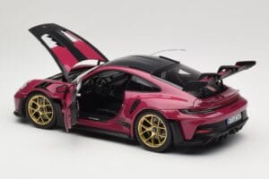 Porsche 911 992 GT3 RS Weissach Package Ruby Star Norev 1:18 187370 Fém – 5. kép a 8-ből