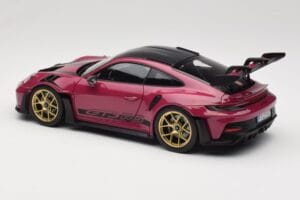 Porsche 911 992 GT3 RS Weissach Package Ruby Star Norev 1:18 187370 Fém – 7. kép a 8-ből