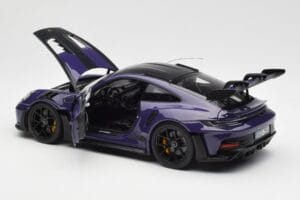 Porsche 911 992 GT3 RS Weissach Package Ultraviolet Norev 1:18 187368 Fém – 5. kép a 8-ből