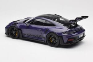 Porsche 911 992 GT3 RS Weissach Package Ultraviolet Norev 1:18 187368 Fém – 7. kép a 8-ből