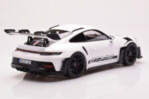 Porsche 911 992 GT3 RS Fehér Norev 1:18 187361 Fém – 3. kép a 8-ből