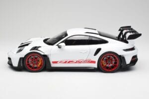 Porsche 911 992 GT3 RS Fehér & Pyro Piros Norev 1:12 127530 Fém – 3. kép a 6-ből