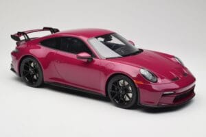 Porsche 911 992 GT3 Ruby Star Neo Red GT Spirit 1:12 GT536 Gyanta – 4. kép a 6-ből