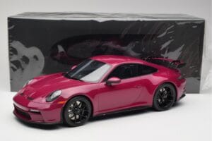 Porsche 911 992 GT3 Ruby Star Neo Red GT Spirit 1:12 GT536 Gyanta – 6. kép a 6-ből