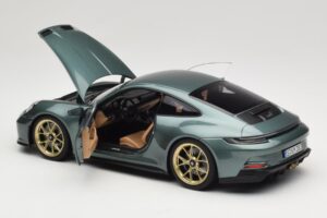 Porsche 911 992 GT3 Touring Package Malachite Green Metallic Norev 1:18 187382 Fém – 5. kép a 8-ből
