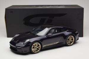 Porsche 911 992 GT3 Touring Viola Metallic GT Spirit 1:12 GT937 Gyanta – 6. kép a 6-ből