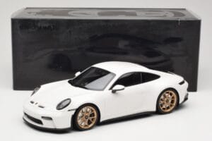 Porsche 911 992 GT3 Touring Fehér Neodyme Wheels Minichamps 1:18 117069022 Fém – 6. kép a 6-ből