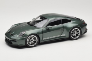 Porsche 911 992 S/T Malachite Green Metallic Norev 1:18 187472 Fém