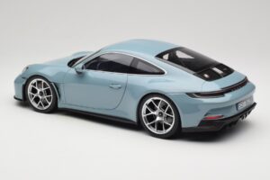 Porsche 911 992 S/T Meisenblau Norev 1:12 127550 Fém – 5. kép a 6-ből