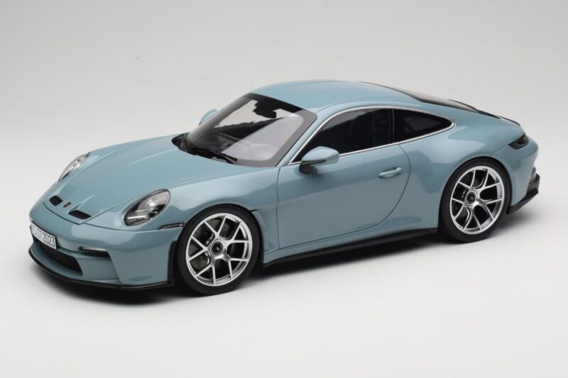 Porsche 911 992 S/T Meisenblau Norev 1:12 127550 Fém