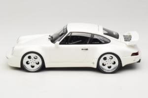 Porsche 911 992 Strosek Giga White GT Spirit 1:18 GT525 Gyanta – 3. kép a 6-ből