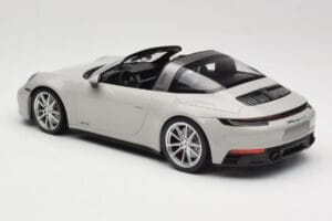 Porsche 911 992 Targa 4 GTS Szürke Minichamps 1:18 155061064 Fém – 5. kép a 6-ből