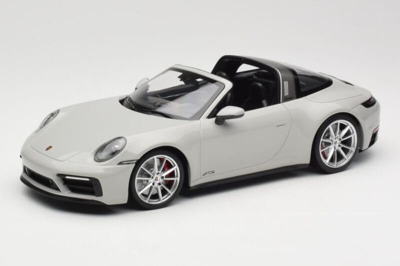 Porsche 911 992 Targa 4 GTS Szürke Minichamps 1:18 155061064 Fém