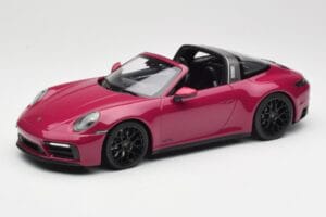 Porsche 911 992 Targa 4 GTS Rubystar Minichamps 1:18 155061066 Fém
