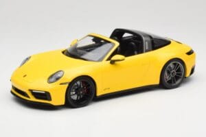 Porsche 911 992 Targa 4 GTS Sárga Minichamps 1:18 153061064 Fém