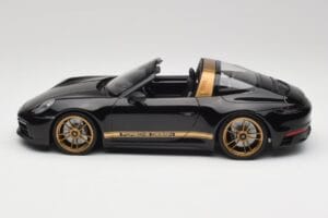 Porsche 911 992 Targa Porsche Design Fekete & Arany Concept Minichamps 1:18 PORSCHE001 Fém – 3. kép a 6-ből