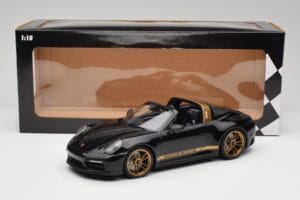 Porsche 911 992 Targa Porsche Design Fekete & Arany Concept Minichamps 1:18 PORSCHE001 Fém – 6. kép a 6-ből
