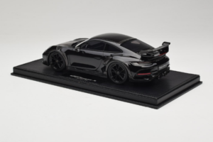Porsche 911 992 TechArt GTstreet R Fekete Fekete Felnikkel TechArt 1:18 REMC012 Gyanta – 5. kép a 6-ből
