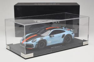 Porsche 911 992 TechArt GTstreet R Gulf Blue TechArt 1:18 REMC010 Gyanta – 6. kép a 6-ből