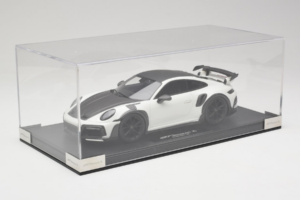 Porsche 911 992 TechArt GTstreet R Fehér Fekete Felnikkel TechArt 1:18 REMC013 Gyanta – 2. kép a 6-ből