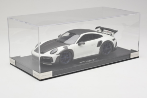 Porsche 911 992 TechArt GTstreet R Fehér Kék Felnikkel TechArt 1:18 REMC014 Gyanta – 2. kép a 6-ből