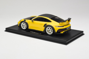 Porsche 911 992 TechArt GTstreet R Sárga Fehér Felnikkel TechArt 1:18 REMC015 Gyanta – 4. kép a 6-ből