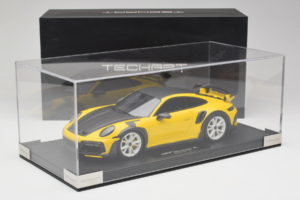 Porsche 911 992 TechArt GTstreet R Sárga Fehér Felnikkel TechArt 1:18 REMC015 Gyanta – 6. kép a 6-ből