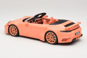 Porsche 911 992 Turbo S Cabriolet Brabus 900 Peetch GT Spirit 1:18 GT564 Gyanta – 5. kép a 6-ből