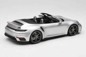 Porsche 911 992 Turbo S Kabrió Ezüst Minichamps 1:18 155069082 Fém – 2. kép a 6-ből