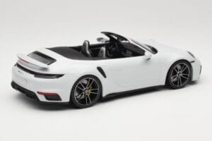 Porsche 911 992 Turbo S Kabrió White Metallic Minichamps 1:18 155069080 Fém – 2. kép a 6-ből