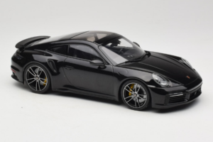 Porsche 911 992 Turbo S Fekete Minichamps 1:18 WAP02117BOL002 Fém – 4. kép a 6-ből