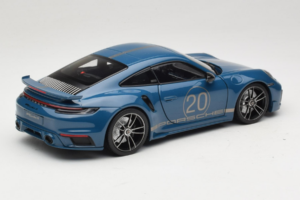Porsche 911 992 Turbo S Coupe Sport Design Kék Minichamps 1:18 113069073 Fém – 3. kép a 8-ből