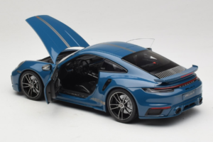Porsche 911 992 Turbo S Coupe Sport Design Kék Minichamps 1:18 113069073 Fém – 5. kép a 8-ből