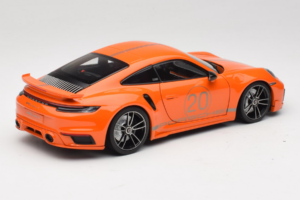 Porsche 911 992 Turbo S Coupe Sport Design Narancssárga Minichamps 1:18 113069074 Fém – 3. kép a 8-ből