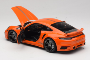 Porsche 911 992 Turbo S Coupe Sport Design Narancssárga Minichamps 1:18 113069074 Fém – 5. kép a 8-ből