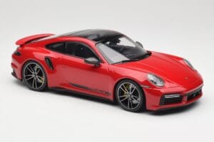 Porsche 911 992 Turbo S Piros Minichamps 1:18 155069070 Fém – 4. kép a 6-ből