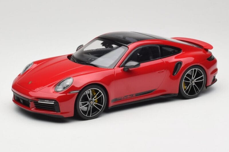 Porsche 911 992 Turbo S Piros Minichamps 1:18 155069070 Fém