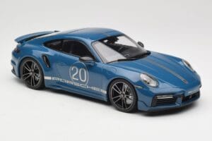 Porsche 911 992 Turbo S Sport Design Package Gentian Blue Metallic Minichamps 1:18 155069170 Fém – 4. kép a 6-ből