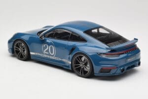 Porsche 911 992 Turbo S Sport Design Package Gentian Blue Metallic Minichamps 1:18 155069170 Fém – 5. kép a 6-ből