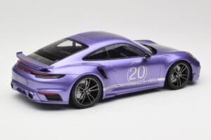 Porsche 911 992 Turbo S Sport Design Package Viola Metallic Minichamps 1:18 155069174 Fém – 2. kép a 6-ből