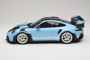 Porsche 911 992.1 GT3 RS Gulf Blue GT Spirit 1:12 GT497 Gyanta – 3. kép a 6-ből