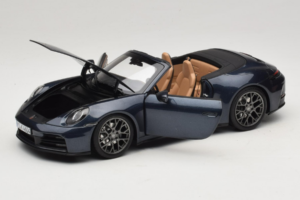 Porsche 911 992.2 Carrera Kabrió Yachting Blue Norev 1:18 187180 Fém – 2. kép a 8-ből