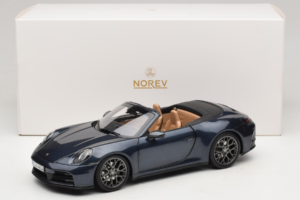 Porsche 911 992.2 Carrera Kabrió Yachting Blue Norev 1:18 187180 Fém – 8. kép a 8-ből