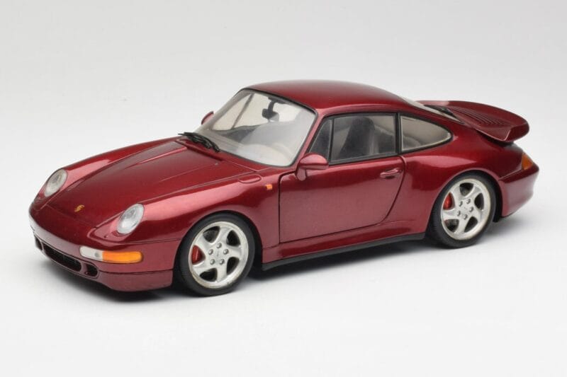 Porsche 911 993 Turbo Arena Piros Metál UT Models 1:18 27811 Fém